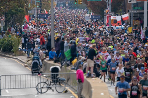 Views of the New York City TCS Marathon as participants make their way across the Pulaski Bridge in Brooklyn on Sunday November 5, 2023. 1129. (Theodore Parisienne for New York Daily News)