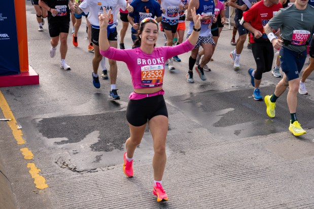 Views of the New York City TCS Marathon as participants make their way across the Pulaski Bridge in Brooklyn on Sunday November 5, 2023. 1129. (Theodore Parisienne for New York Daily News)