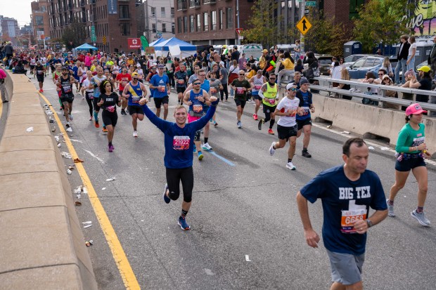 Views of the New York City TCS Marathon as participants make their way across the Pulaski Bridge in Brooklyn on Sunday November 5, 2023. 1129. (Theodore Parisienne for New York Daily News)